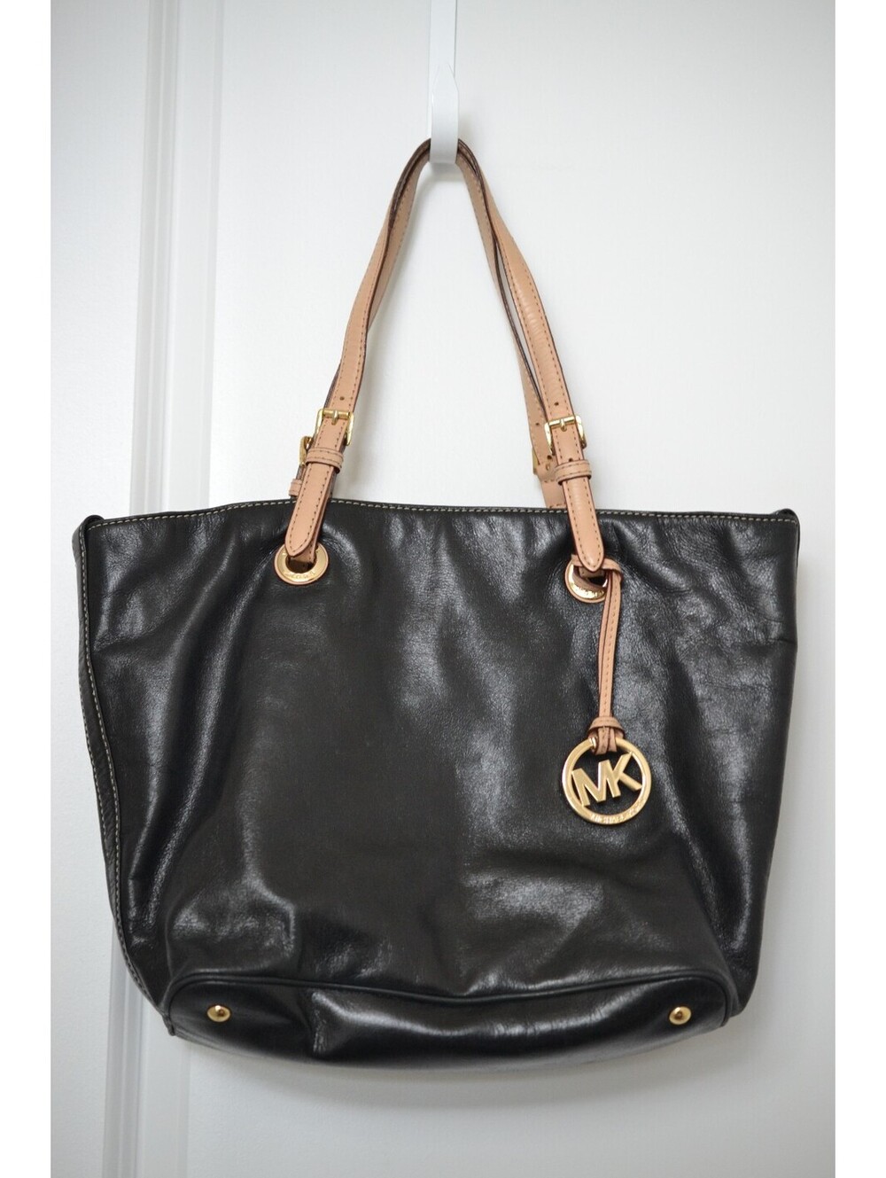 Michael Kors Black Leather Tote Bag Tan Straps Gold MK Logo Charm Large